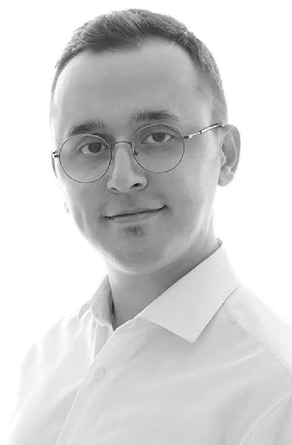 عادل مینایی عادل مینایی