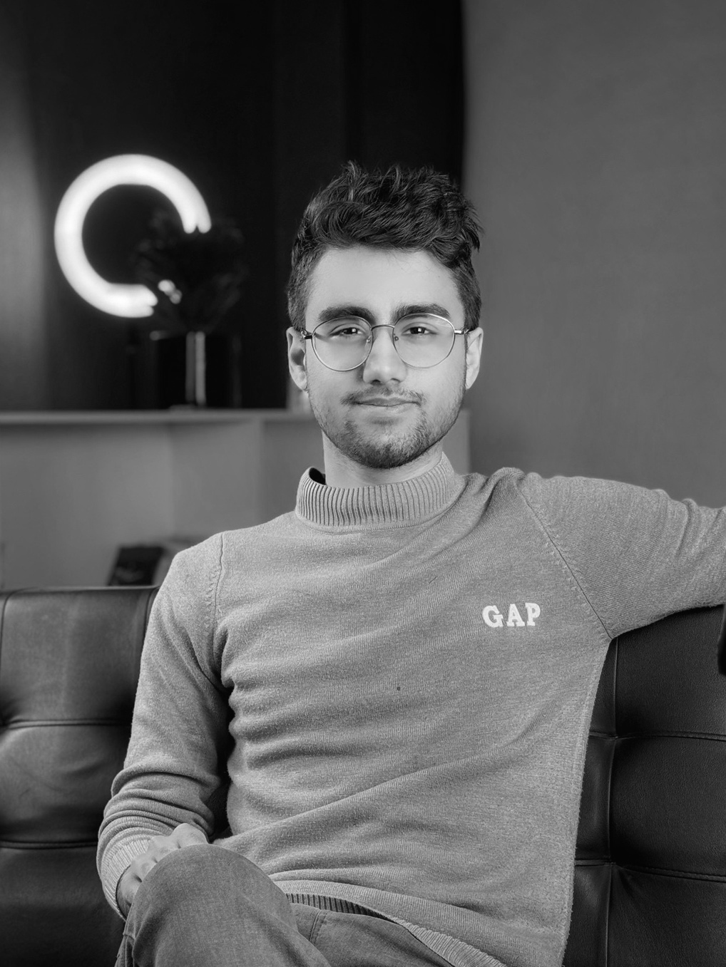 دانیال رئوف زاده دانیال رئوف زاده